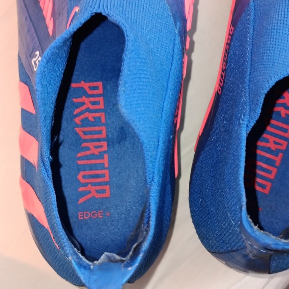 Predator Edge+ Cleats - Picture 7 of 8